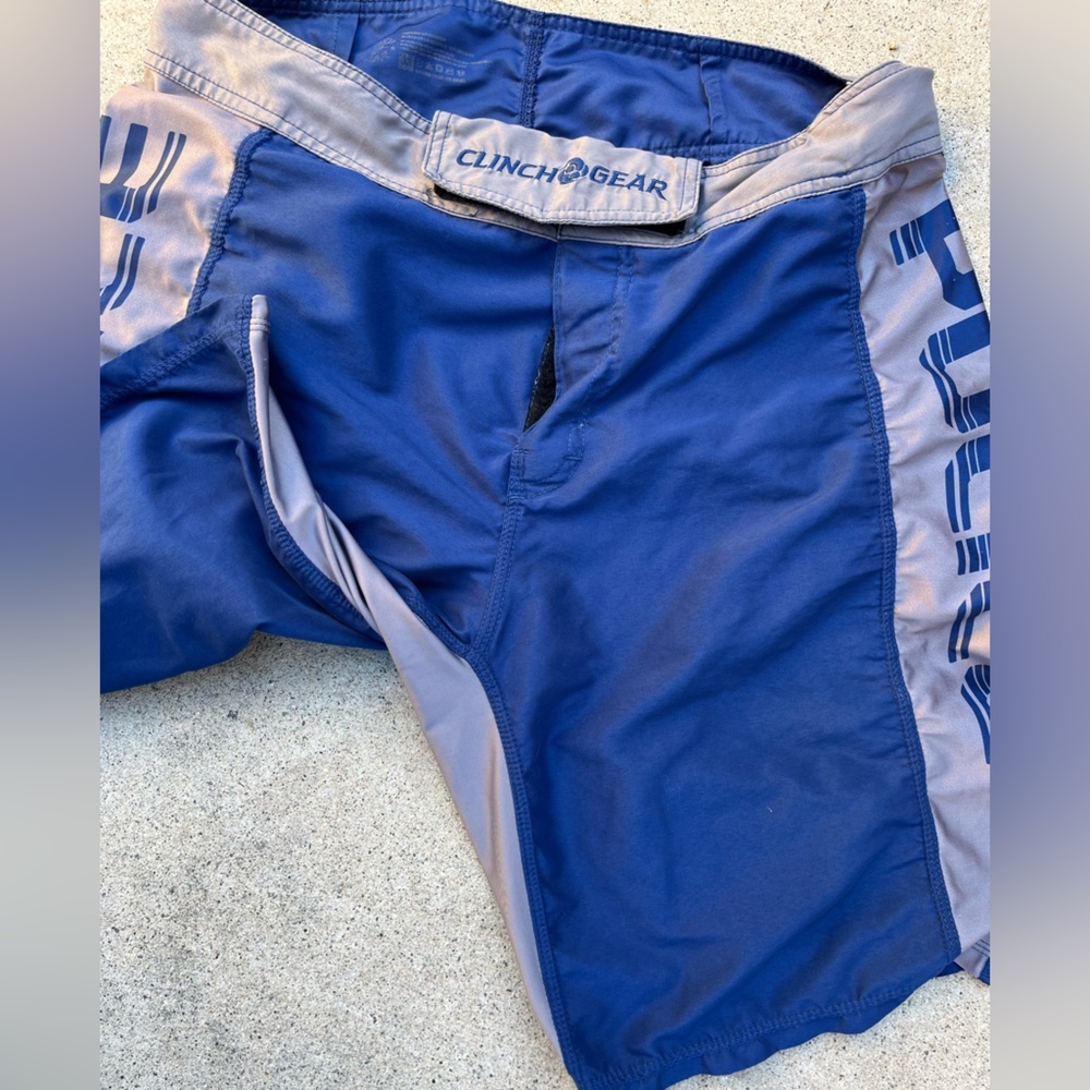 Men's Clinch Gear Shorts Blue Police Spell-Out 32 MMA Grappling No Gi Active BJJ - Picture 6 of 14